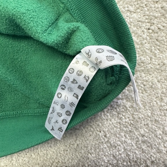 Boston Celtics Hoodie Spellout Graphic Size Medium (21x26) NBA - Picture 7 of 8